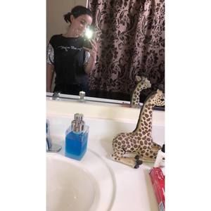 Meet your Posher, Dominique